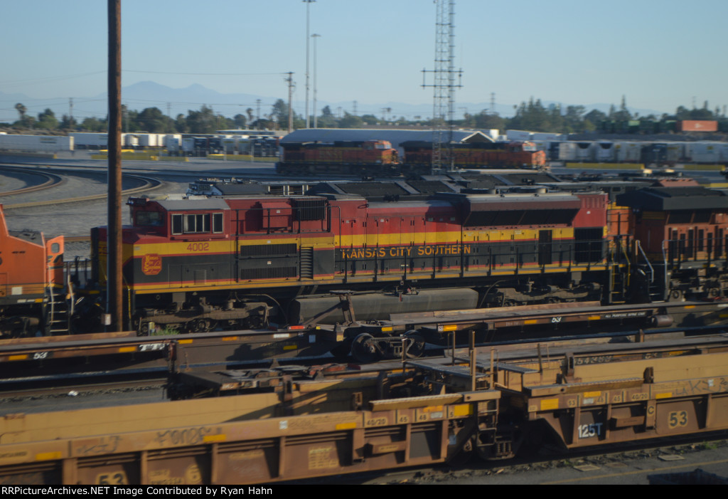 KCS 4002 Awaiting its Next Assignment